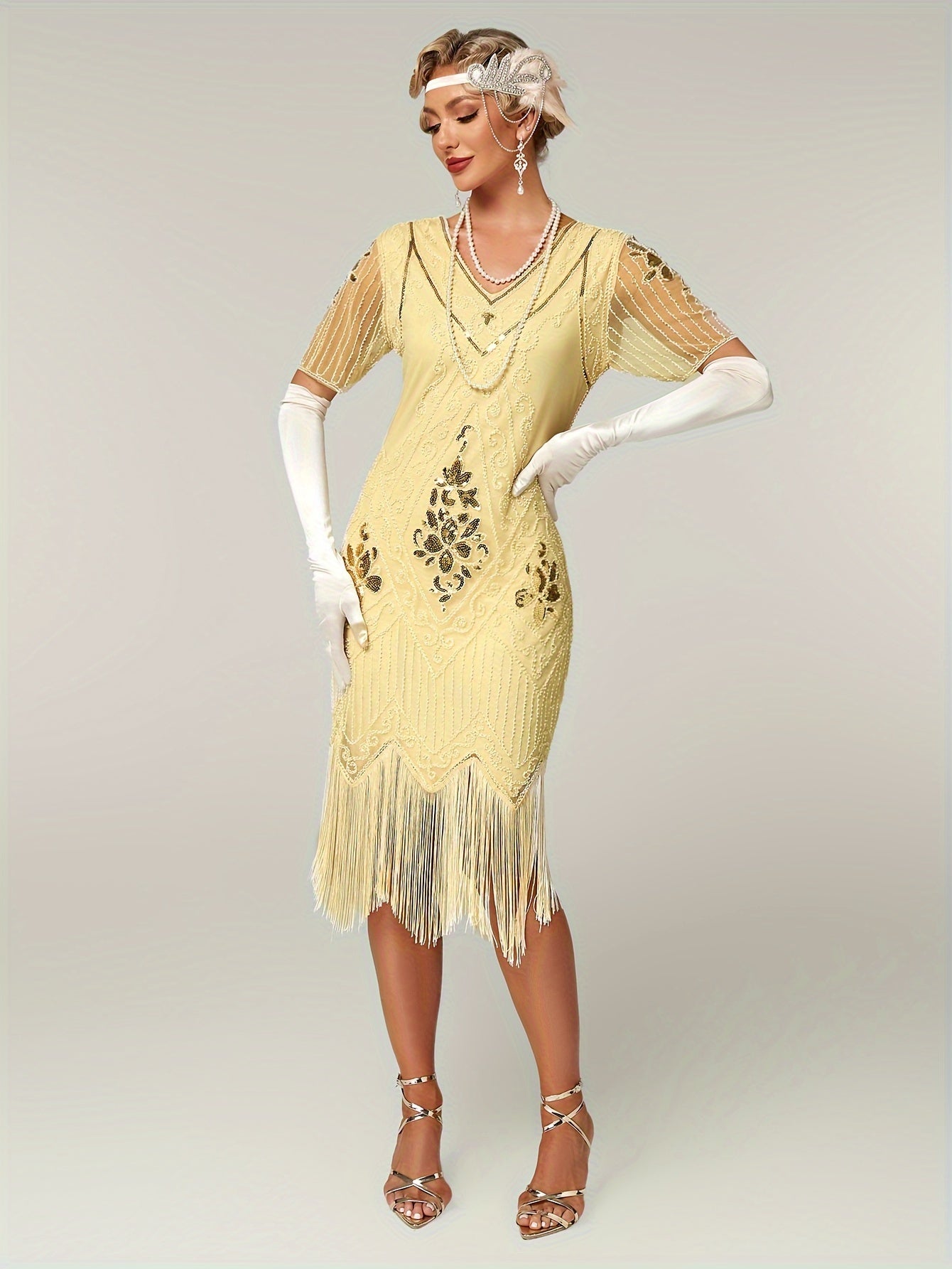 Plus Size 1920s Flapper Dress Gatsby Costume Fringed Sequin Art Deco Dress for Women Beige